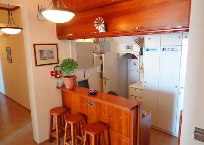 The Windmill イオス島 チョーラ